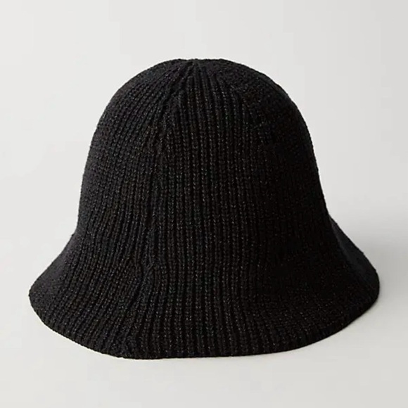 NWT Free People Reflective Bell Beanie in Black main image 5